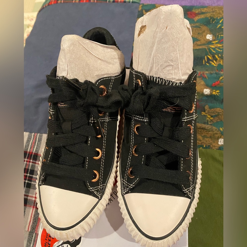 NWT Bobs Skechers Black Arch Fit Sneakers 5